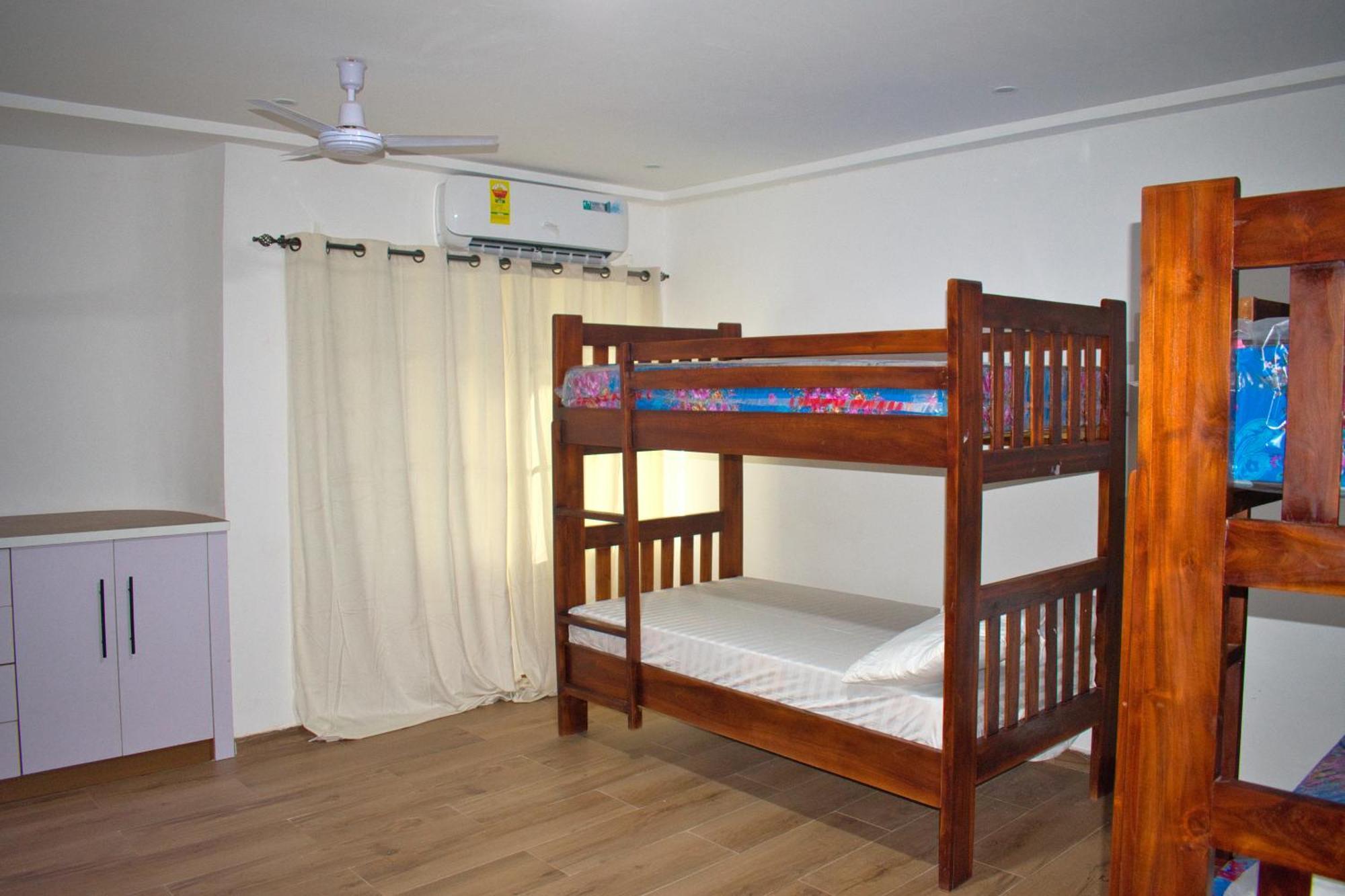טמלה Tree House Hostel מראה חיצוני תמונה